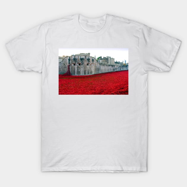 Tower of London Red Poppy Poppies UK T-Shirt by AndyEvansPhotos